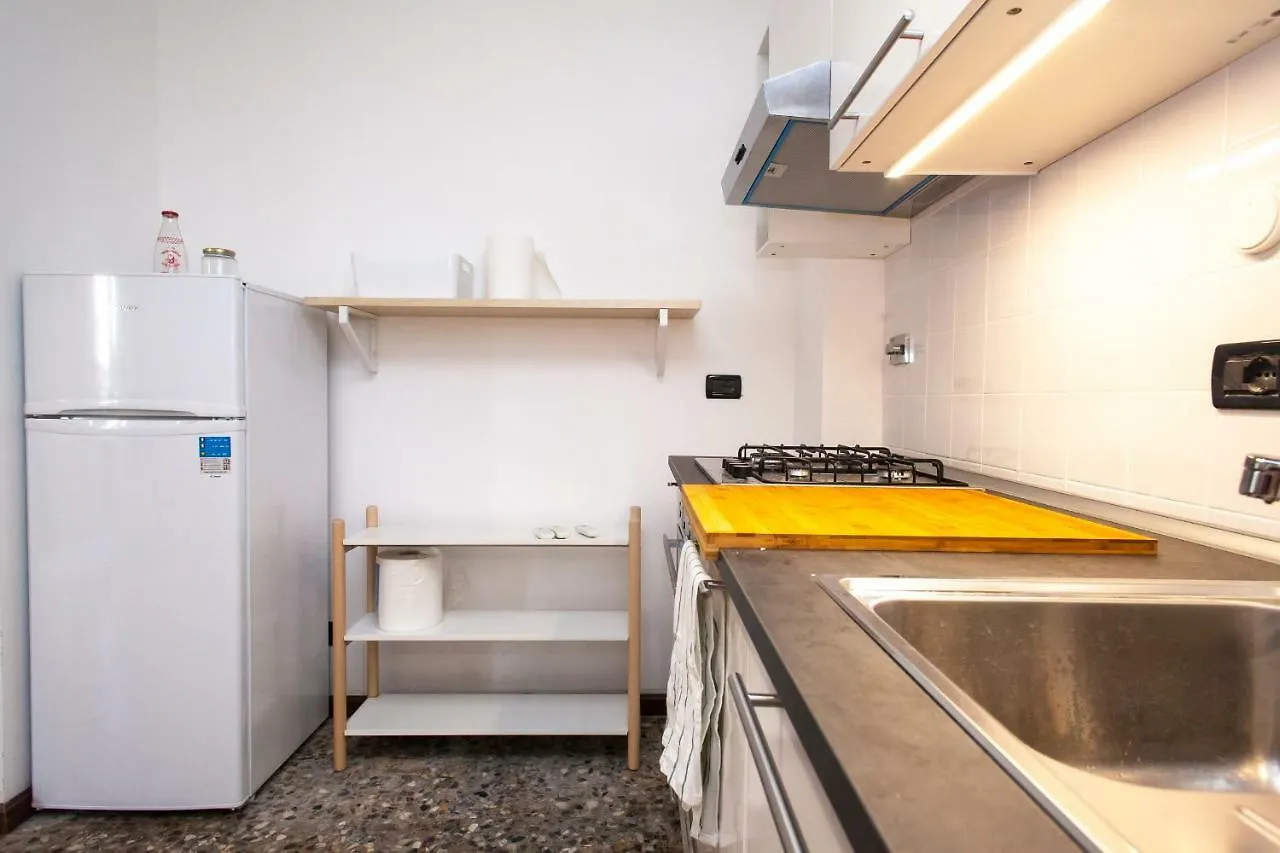 Casa Liberta - Downtown Modern Apartment With Airconditioning サンレモ