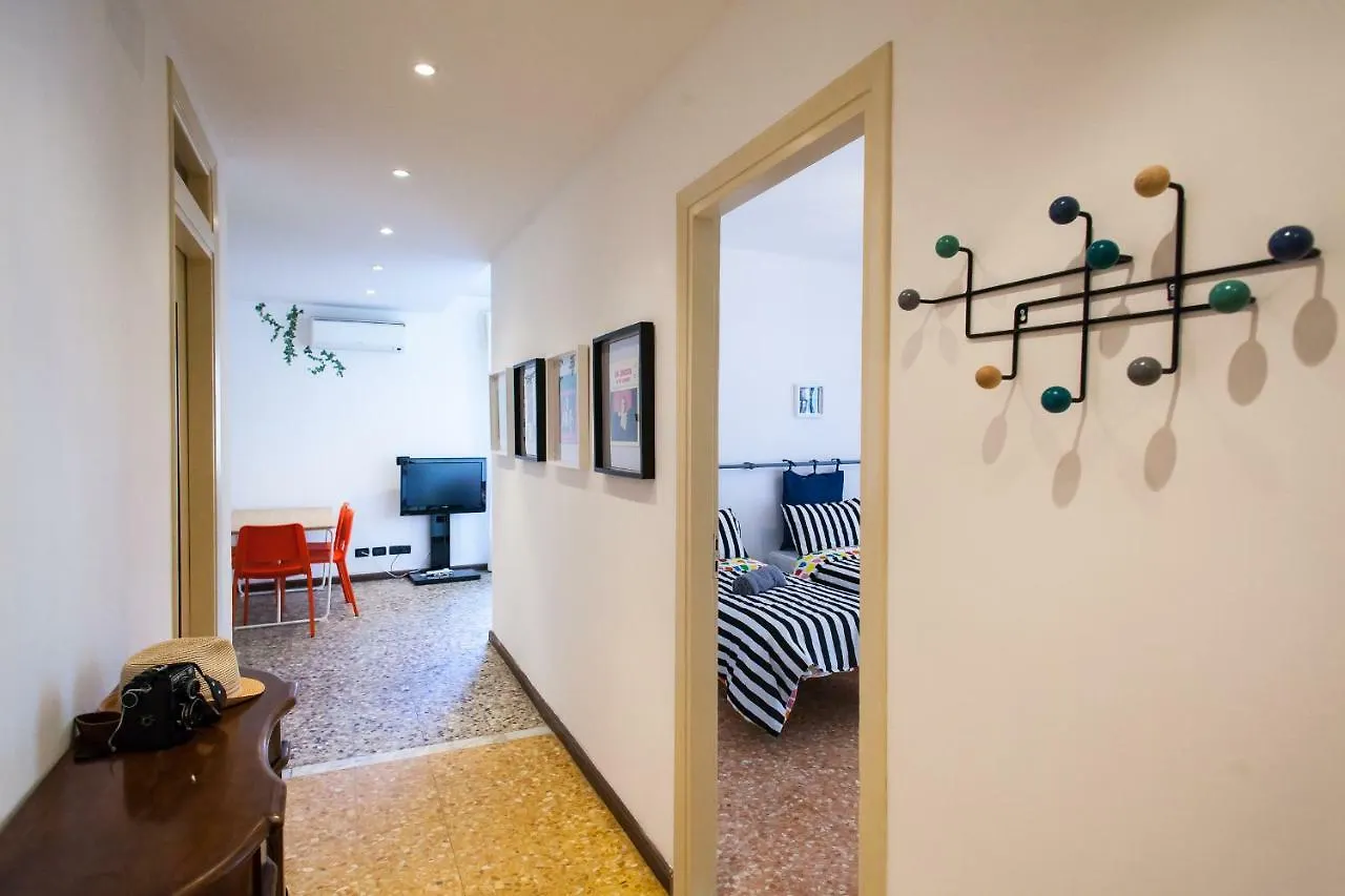 Casa Liberta - Downtown Modern Apartment With Airconditioning Sanremo 0*,