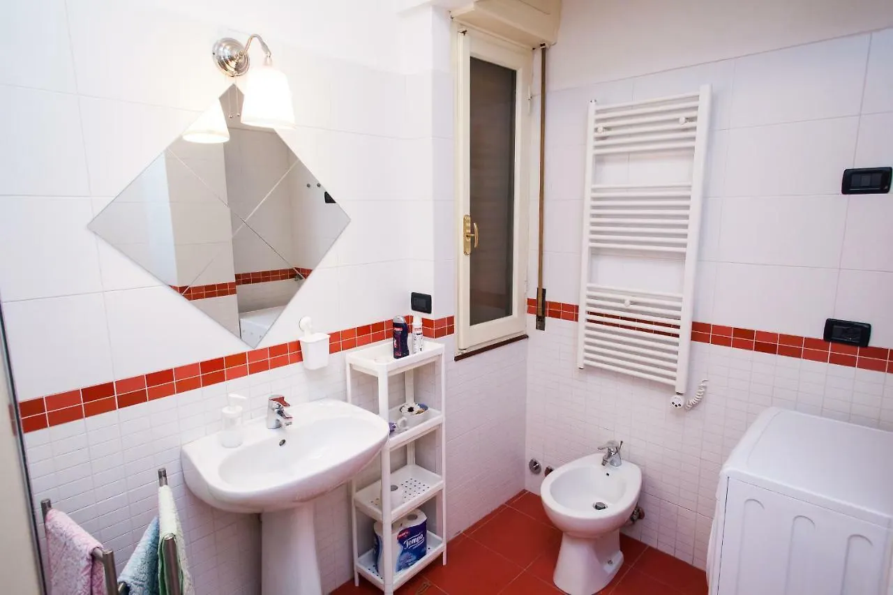 Casa Liberta - Downtown Modern Apartment With Airconditioning Sanremo